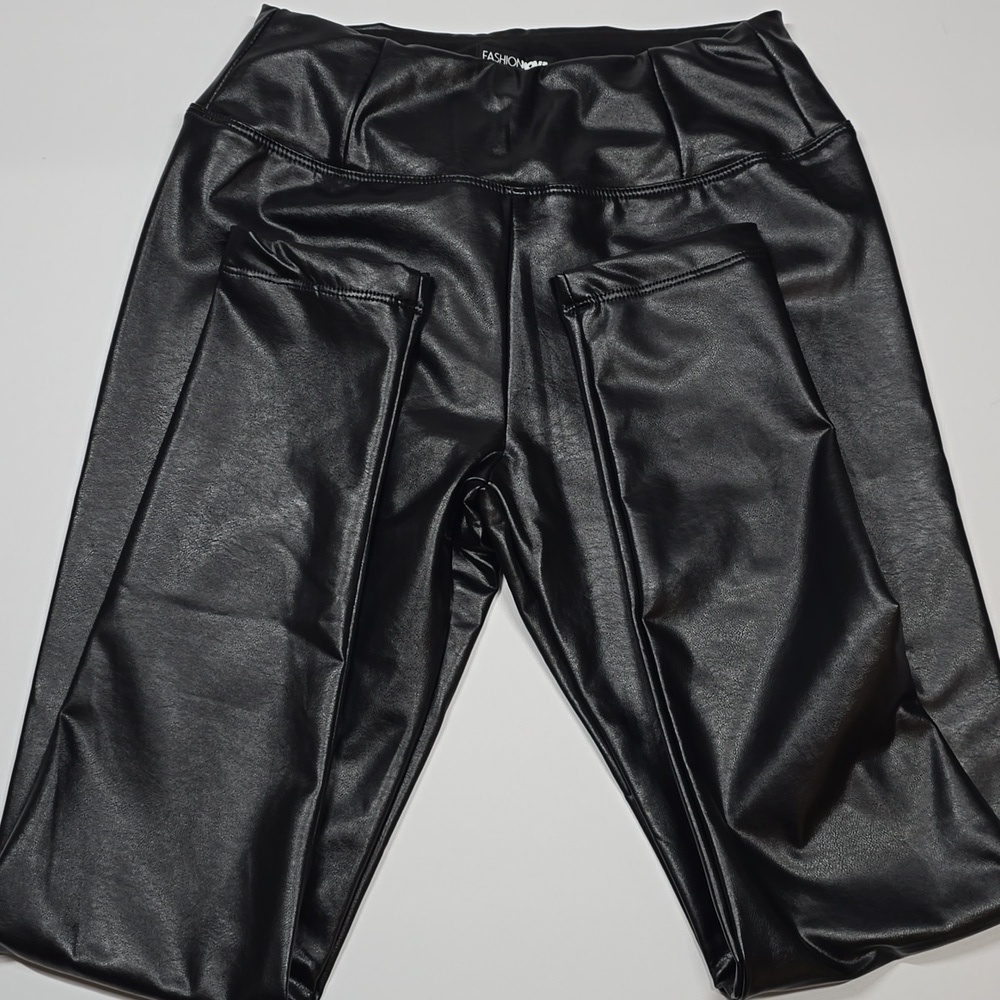 Stylish Black Faux Leather High Waisted Leggings - Picture 11 of 15